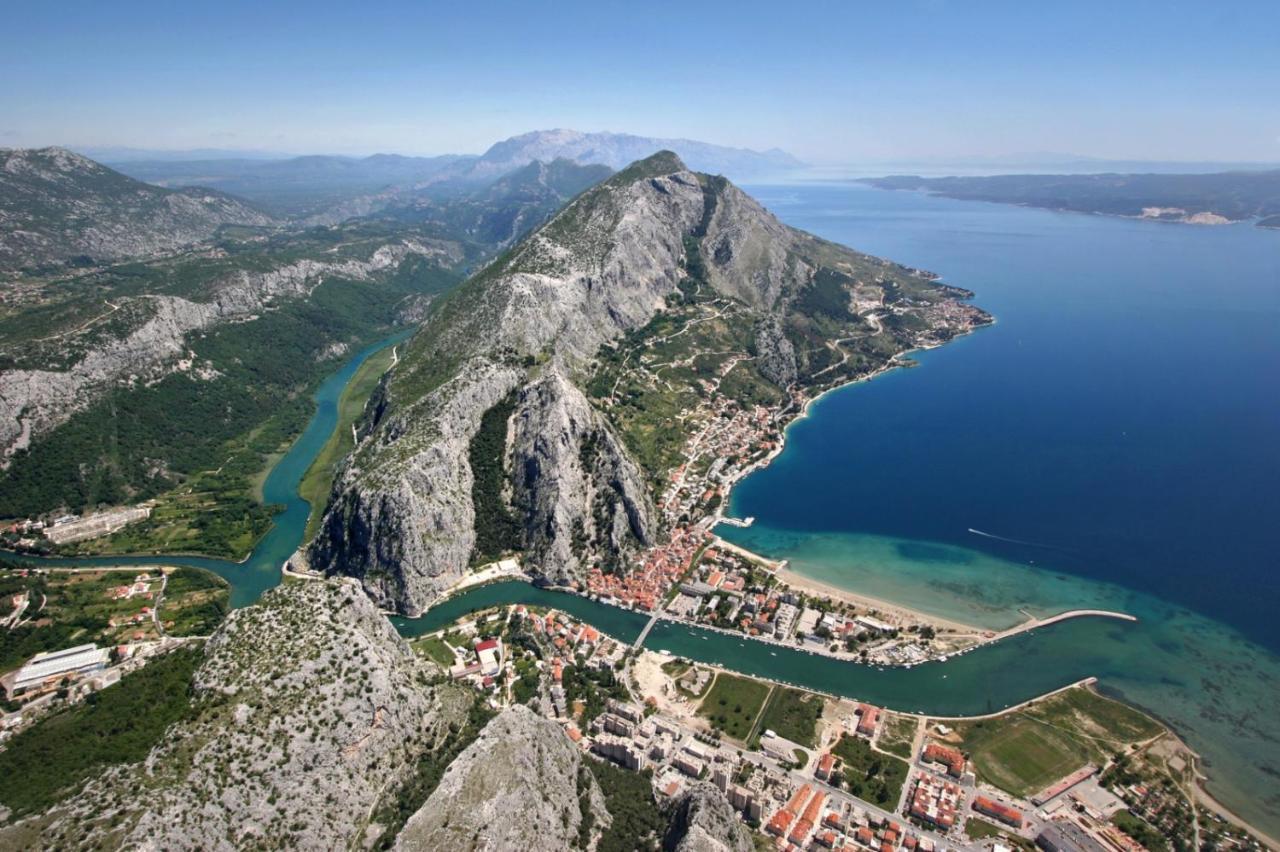 Villa Omis Exterior photo